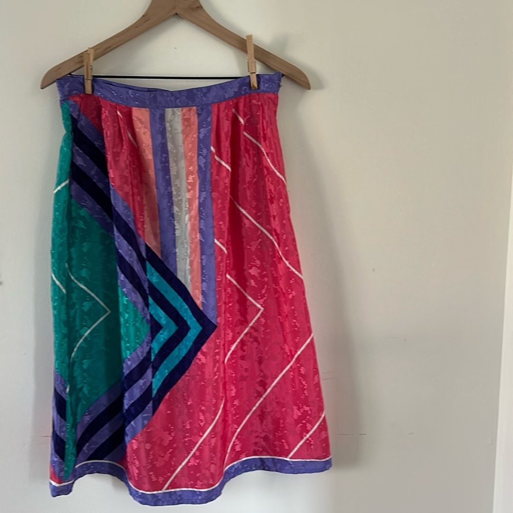 Bright geometric vintage 80’s midi skirt, size 12